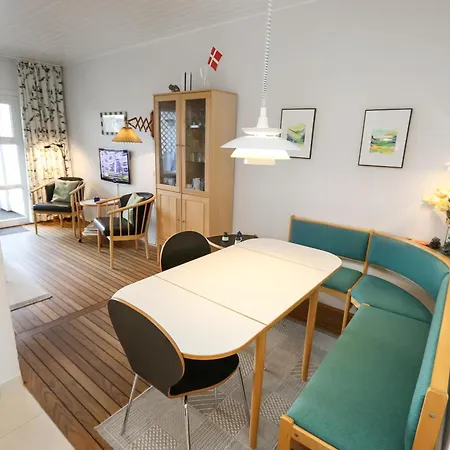 Meget Velholdt Og Paen Sj3214 Henne Strand